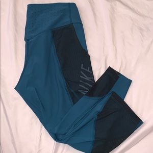 Cropped Leggings